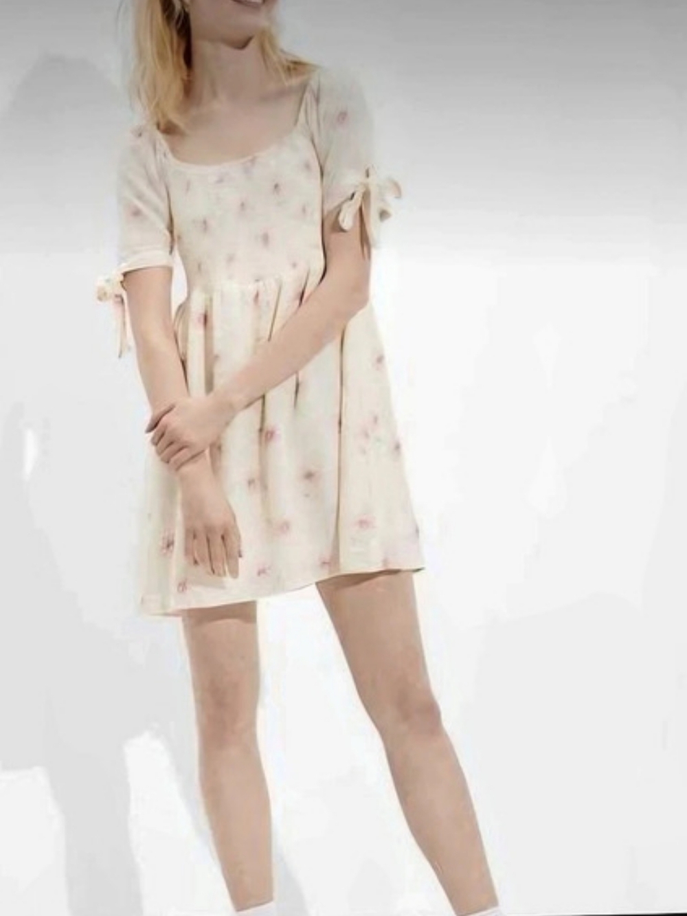 American Eagle Floral Mini Dress in Cream & Pink Size Large NWT